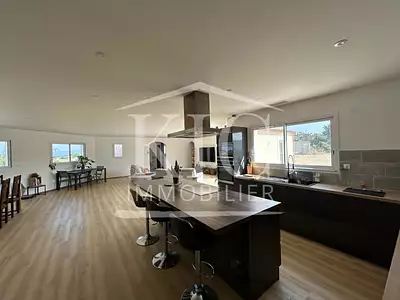 Maison, 180 m²