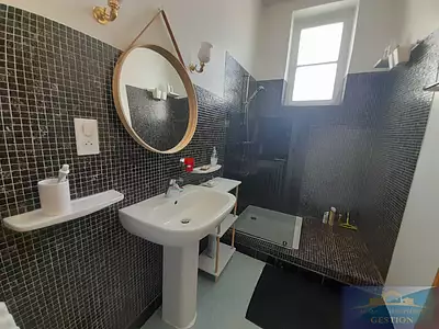 Maison, 236 m²