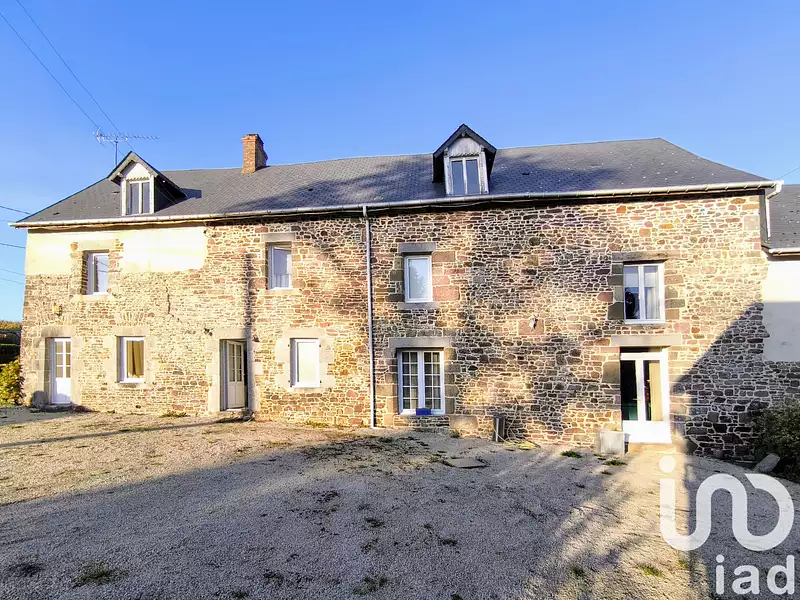 Maison, 196 m²