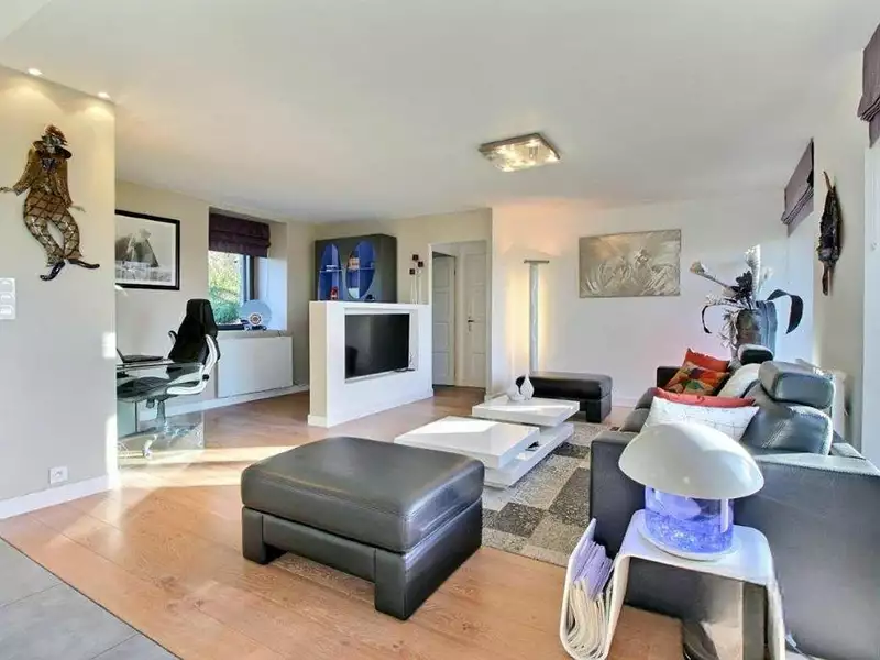 Maison, 180 m²