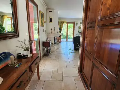 Maison, 246 m²