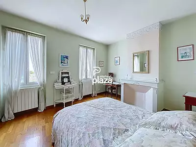 Maison, 225 m²