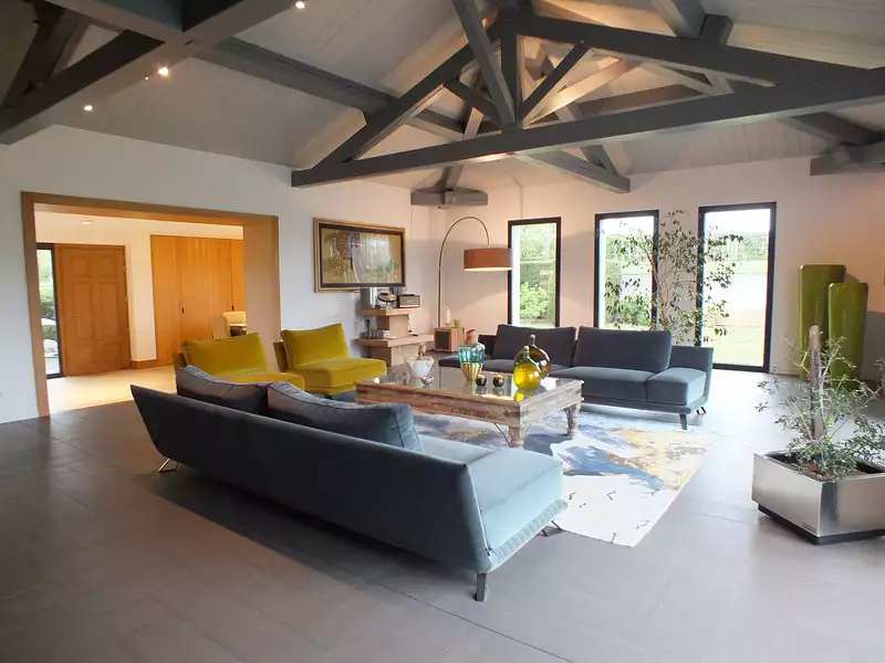 Maison, 730 m²