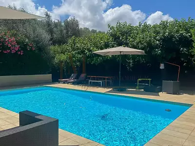 Maison, 234 m²