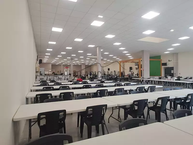 Divers, 815 m²