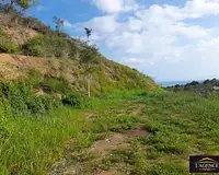 Terrain, 8 900 m²