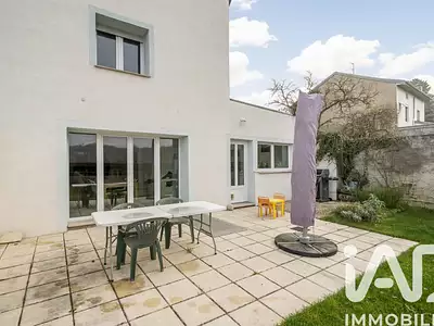 Maison, 253 m²