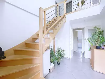 Maison, 166 m²