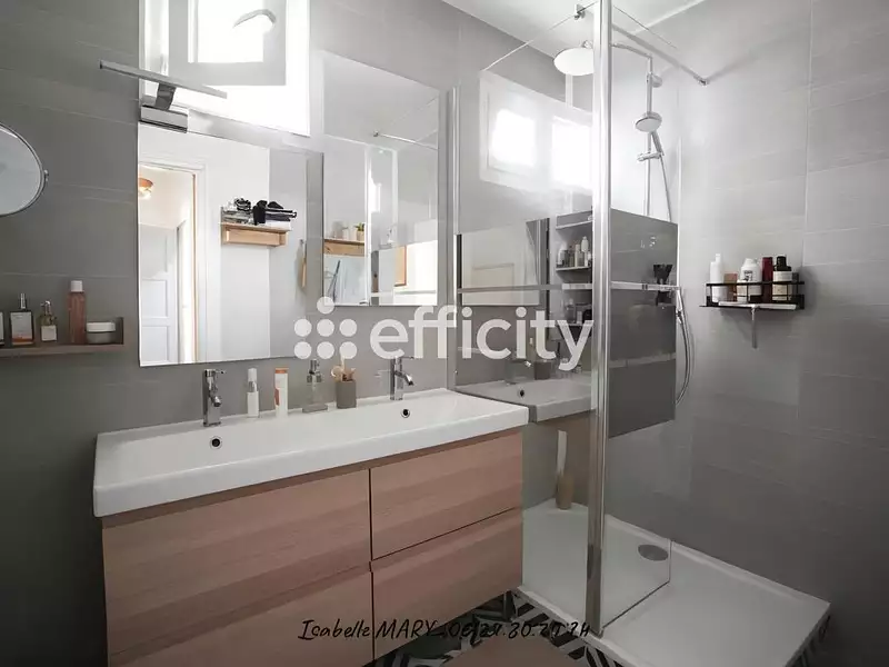 Maison, 136 m²