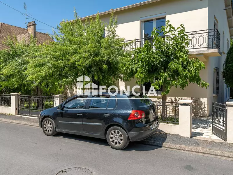 Maison, 180 m²