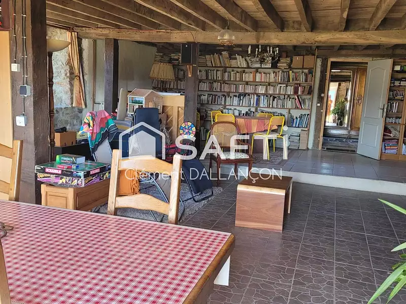 Maison, 325 m²