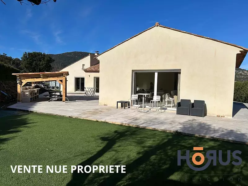 Maison, 161 m²