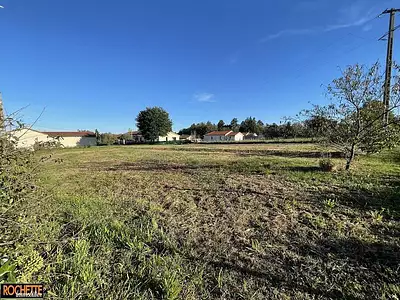 Terrain, 741 m²