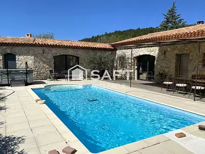 Maison, 230 m²
