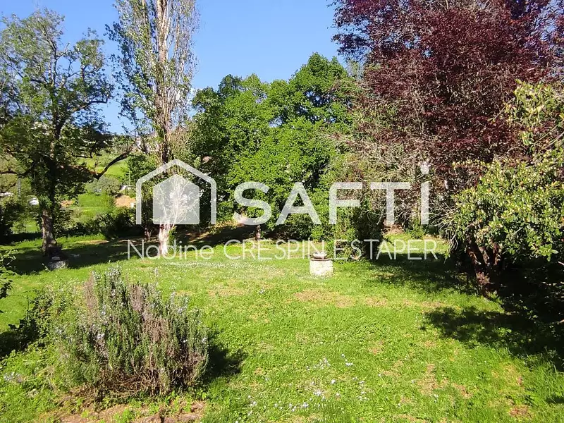 Maison, 254 m²
