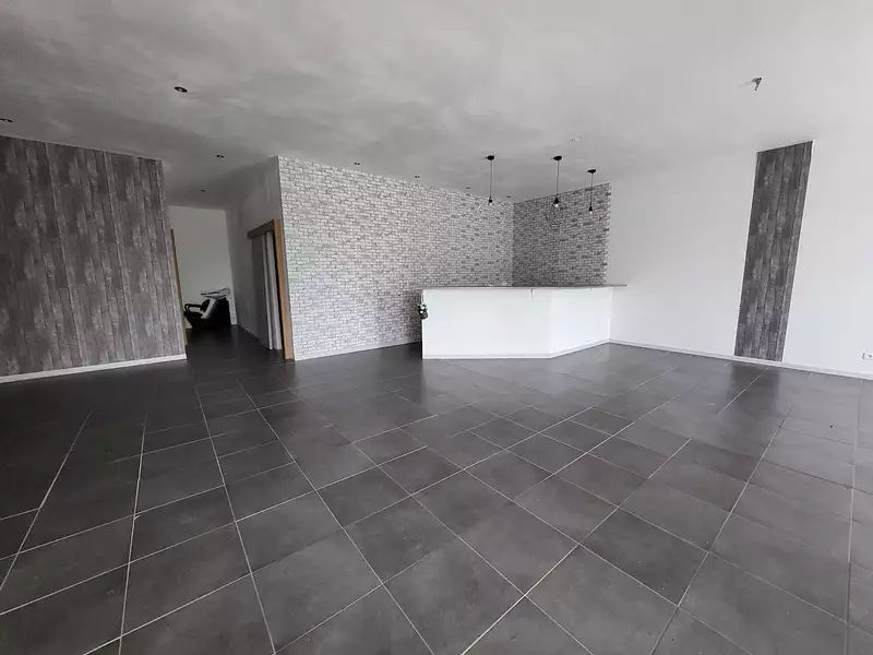 Maison, 590 m²