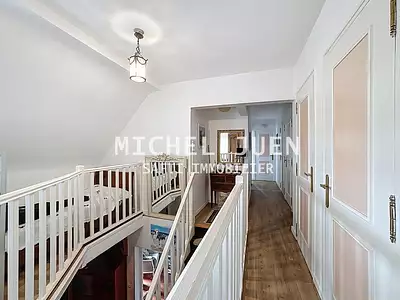 Maison, 232 m²