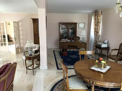 Maison, 180 m²