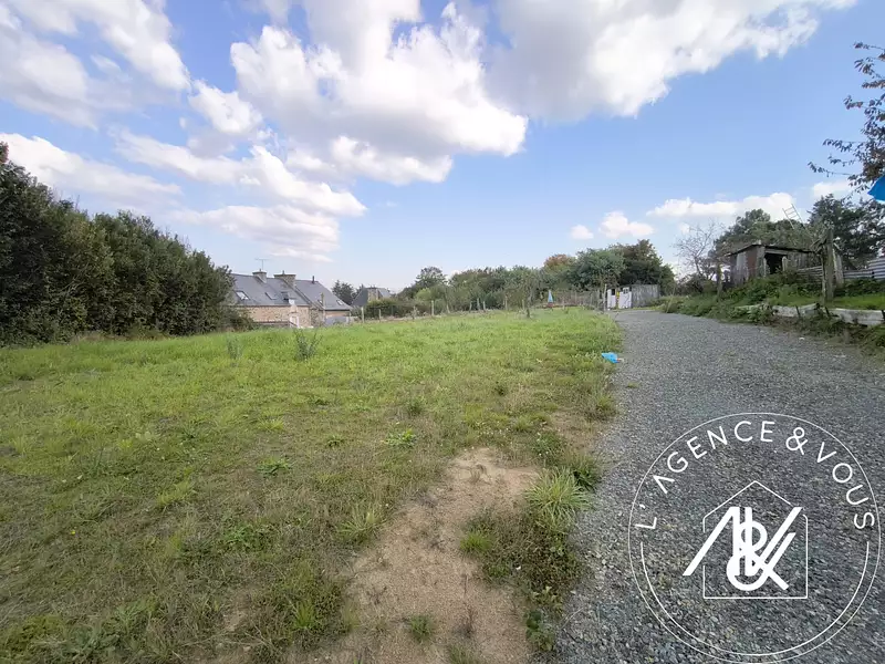 Terrain, 899 m²