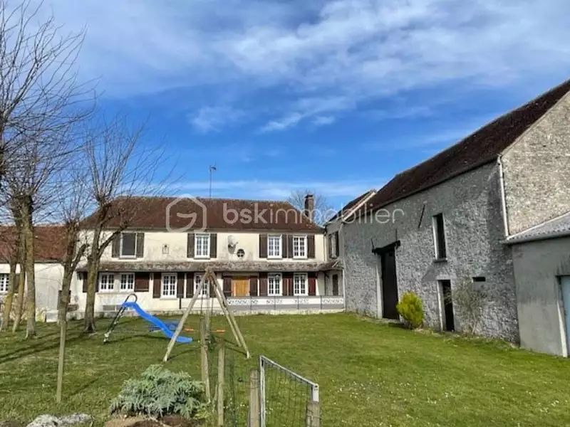Maison, 165 m²