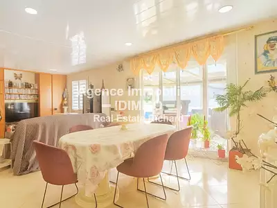 Maison, 114 m²