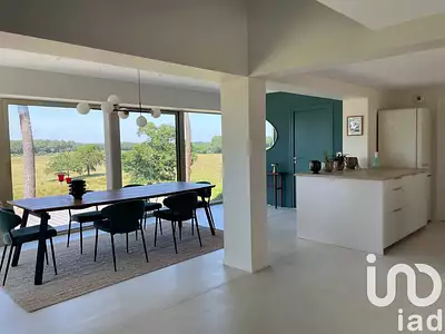 Maison, 210 m²