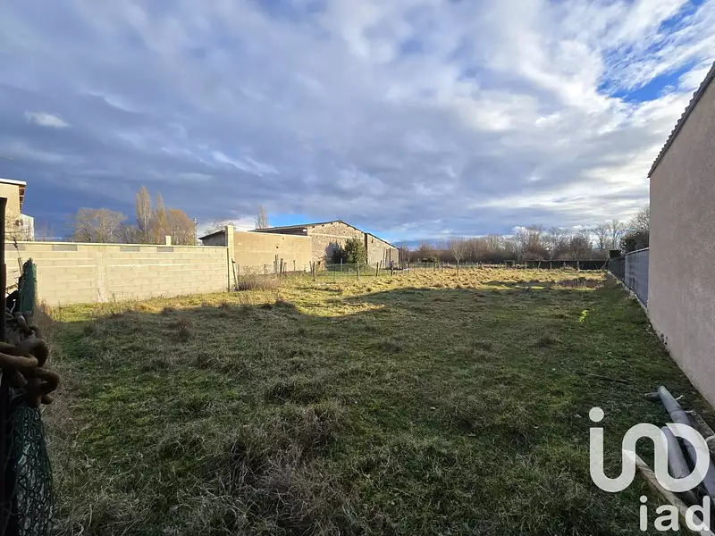 Terrain, 816 m²