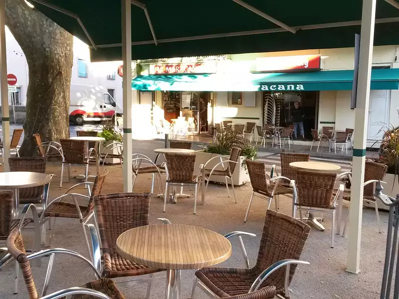 Divers, 60 m²