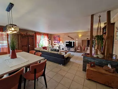 Maison, 156 m²