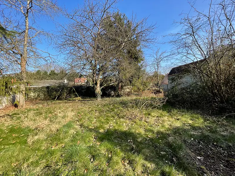 Terrain, 685 m²