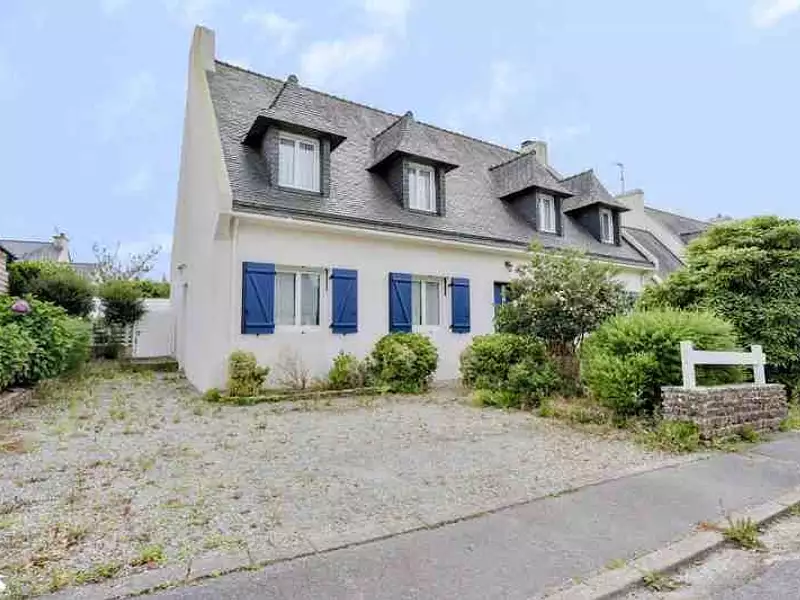 Maison, 225 m²