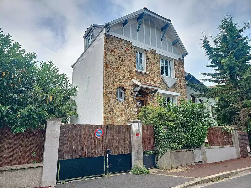 Maison, 144 m²