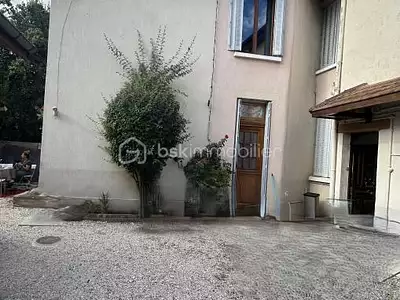 Immeuble, 254 m²