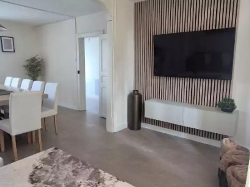 Maison, 180 m²