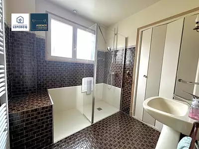 Maison, 164 m²
