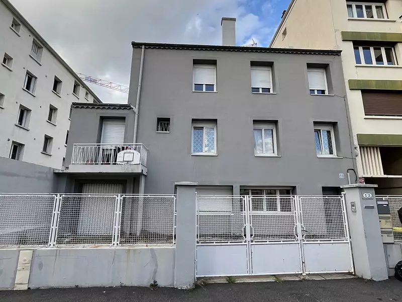 Immeuble, 194 m²