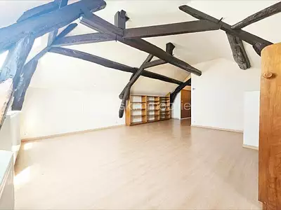 Maison, 196 m²