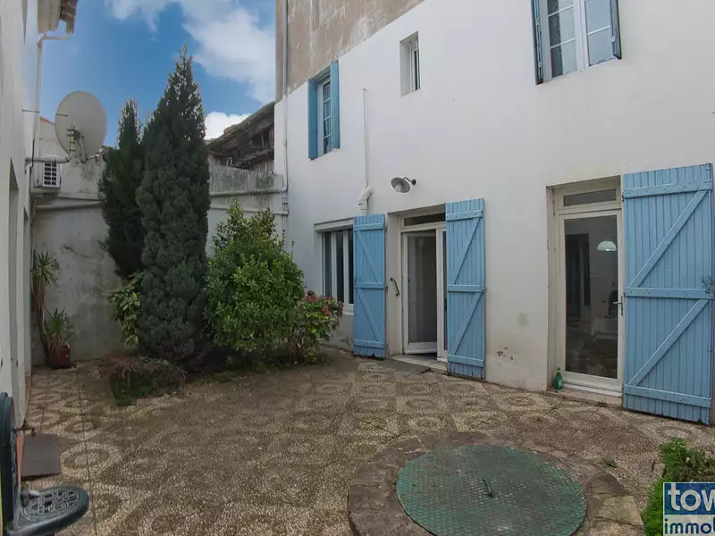 Maison, 220 m²