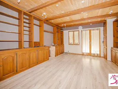 Maison, 243 m²