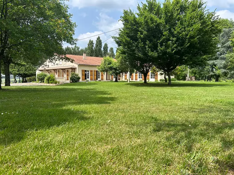 Maison, 185 m²