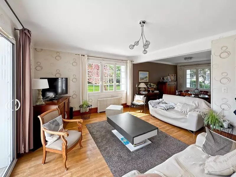 Maison, 161 m²