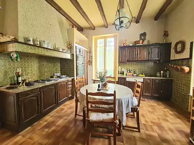 Maison, 330 m²