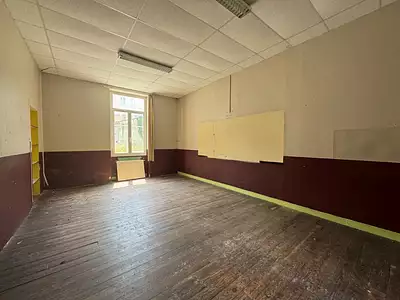 Maison, 1 023 m²