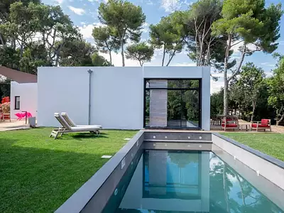 Maison, 953,7 m²