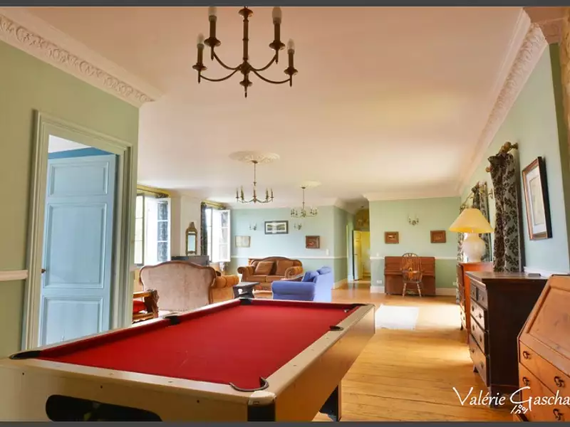 Maison, 250 m²