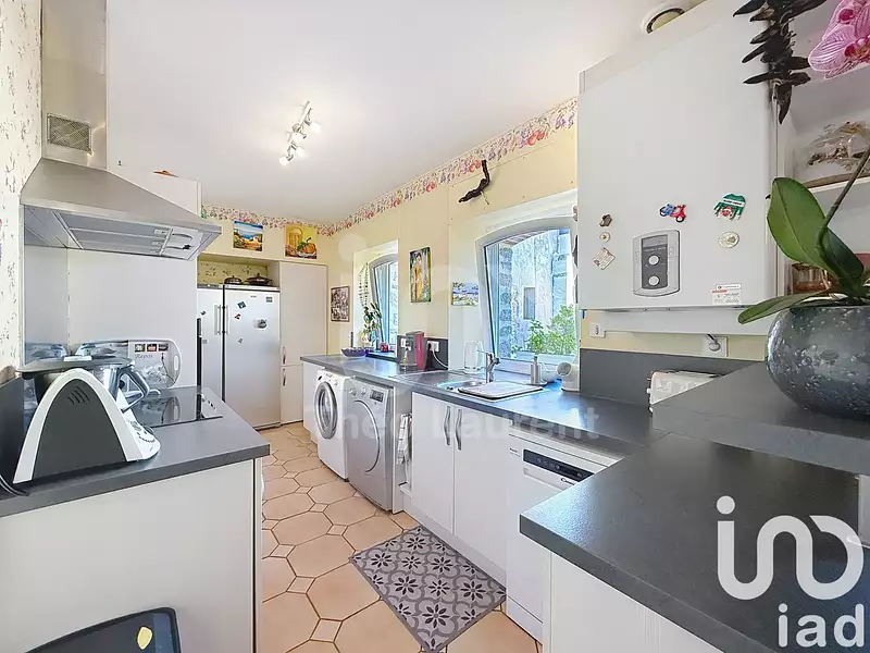 Maison, 255 m²