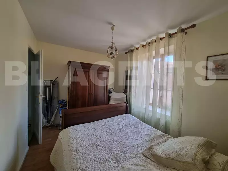 Maison, 190 m²