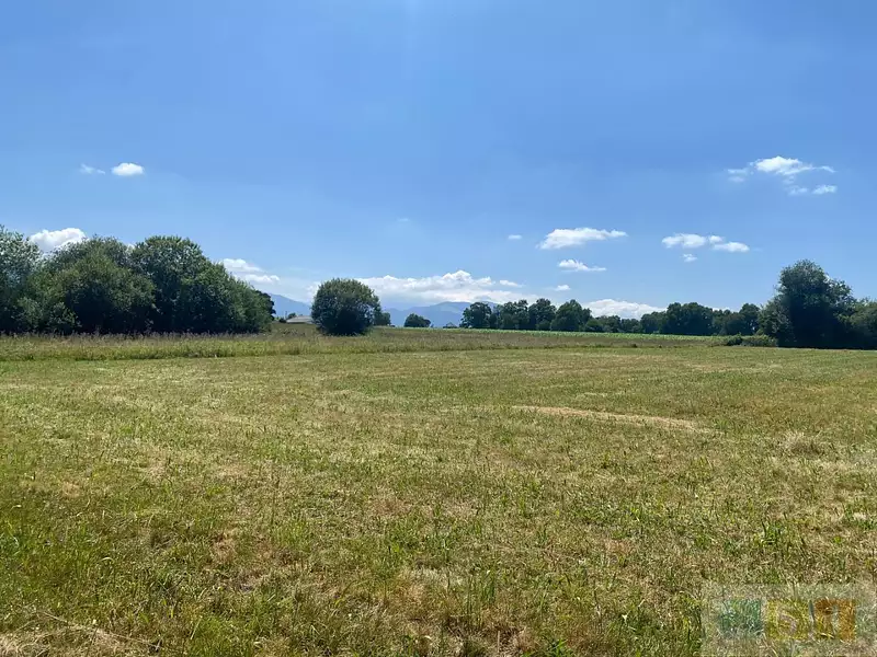 Terrain, 5 013 m²