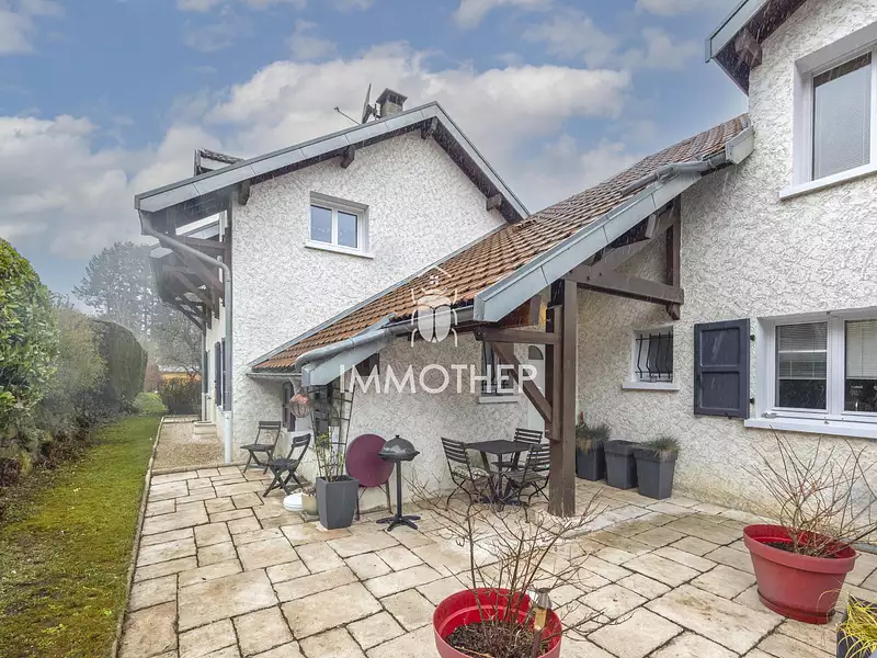 Maison, 225,91 m²