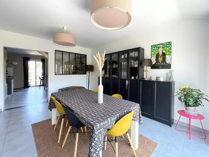 Maison, 168 m²